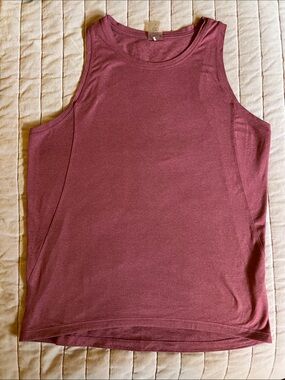 Sleeveless Scoop Neck Tank Top - Mauve